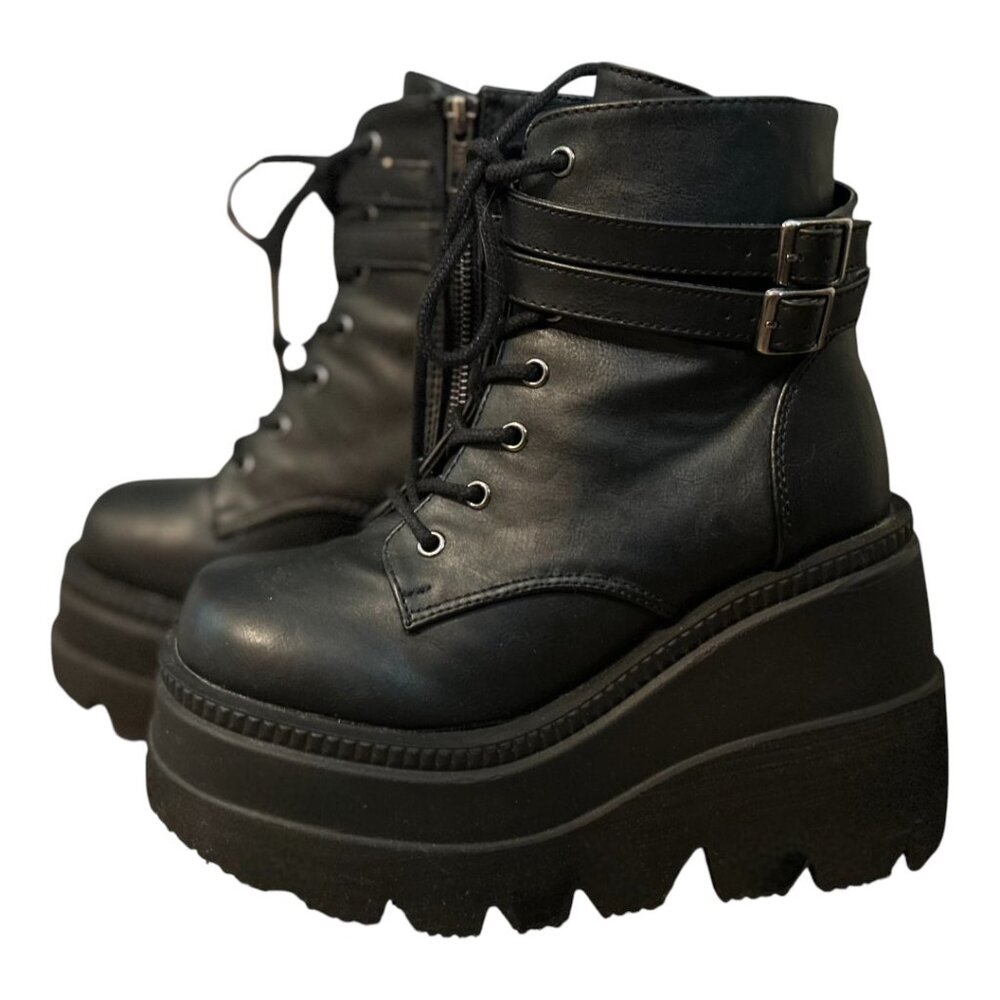 Demonia Shaker-52 Black Vegan Leather Boots Size 6